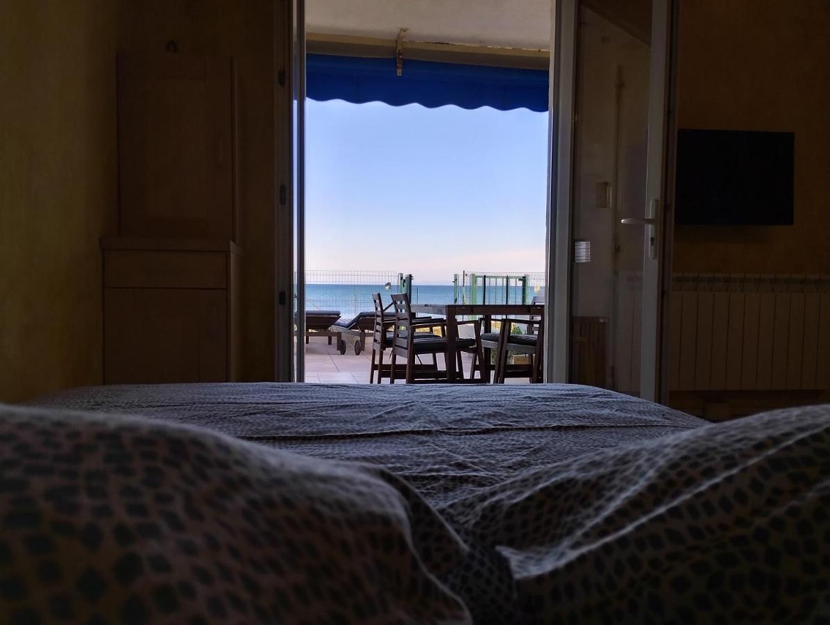 Le Surplage Hyères Kültér fotó